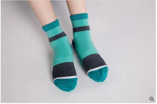 Load image into Gallery viewer, Toddler (4-8) Woven Pear Merino Wool Mini-Crew Sock Green