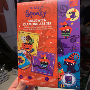Box CanDIY Totally Spooky Halloween Diamond Art Set